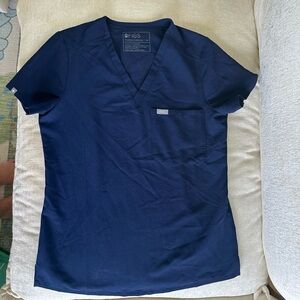 FIGS Navy XS scrub top